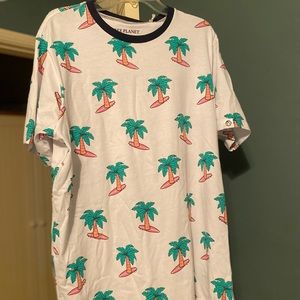 SALE!!! NWT Free planet tshirt